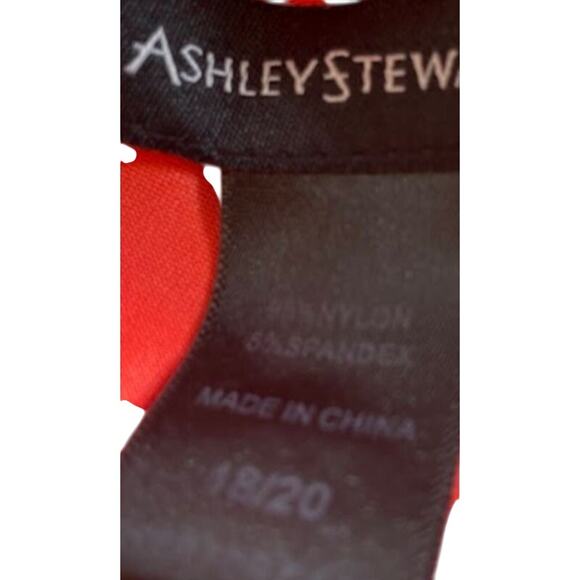 ASHLEY STEWAR TANK TOP - Picture 3 of 3